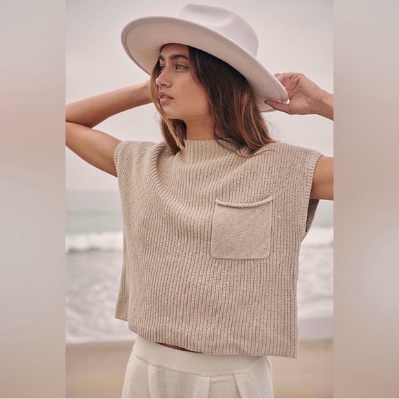 Free People Sweaters - Free People Beach Freya Sweater Sleeveless Oatmeal Beige Large EUC 100% Cotton